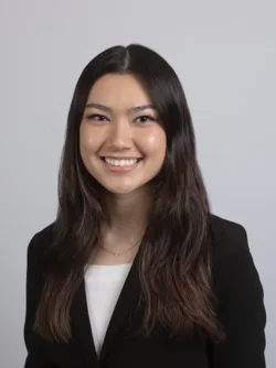 Alyssa Roberts Headshot