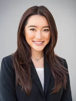 Rebecca Yamamoto Headshot