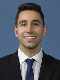 Kaviyon Sadrolashrafi Headshot